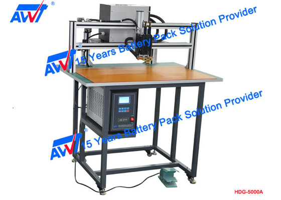 O soldador Pneumatic/pedal do ponto da bateria de AWT 18650 conduz 32650 HDG-5000A 380V 5000A